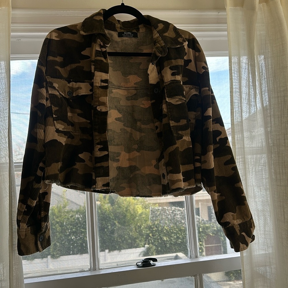 Berska corduroy camo cropped jacket